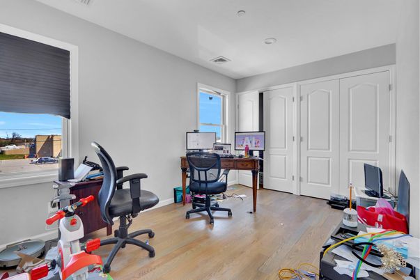 Home Office, Interior, Recessed Lighting, Wood Texture Flooring