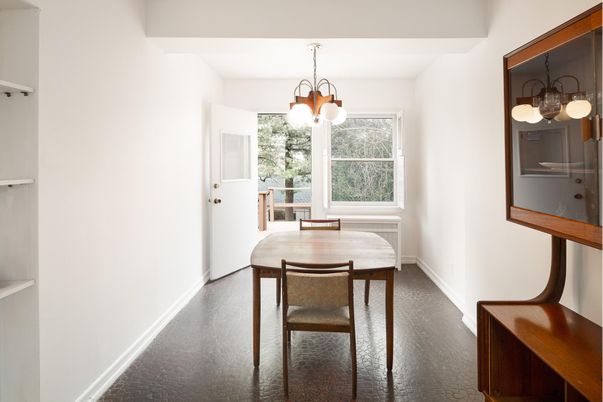 Chandelier, Dining room, Interior