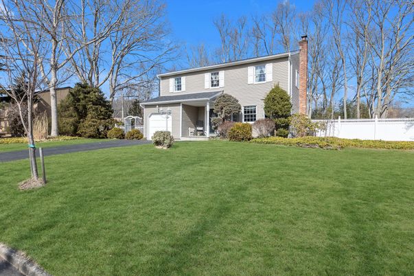 Attached, Backyard, Exterior, Facade, Brick Facade, Georgian