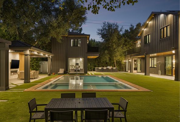 Backyard, Exterior, Pool
