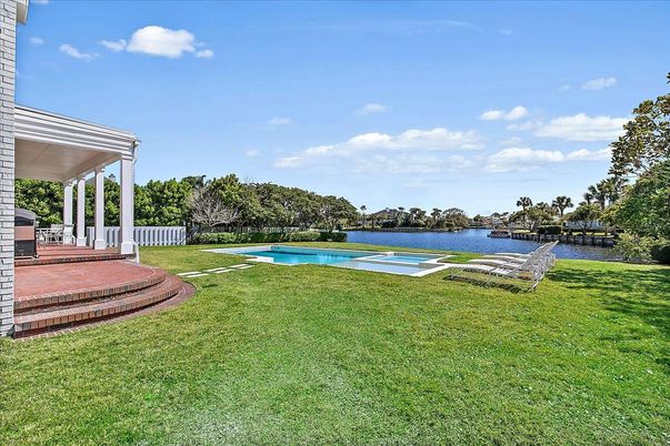 Exterior, Lake, Pool