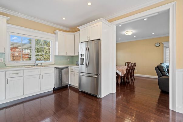 Dining room, Interior, Kitchen, Recessed Lighting, Stainless Steel Appliances, Wood Texture Flooring