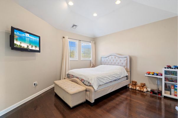 Bedroom, Interior, Recessed Lighting, Wood Texture Flooring