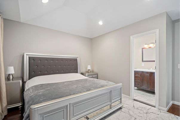 Bedroom, Interior, Recessed Lighting