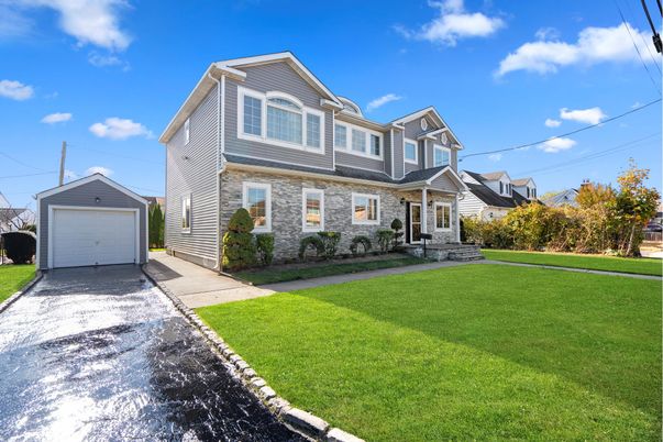 Detached Garage, Exterior, Facade, Cape Cod
