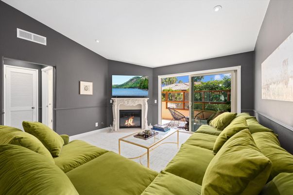 Fireplace, Interior, Living room, Recessed Lighting