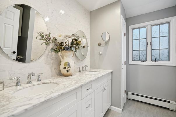 Bathroom, Dual Sink Vanities, Interior, Wood Texture Flooring