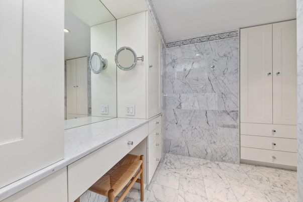 Bathroom, Interior, Marble, Marble Walls, Recessed Lighting