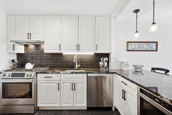 Interior, Kitchen, Pendant Lights, Stainless Steel Appliances