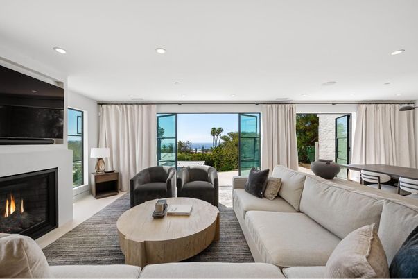 Fireplace, Interior, Living room, Recessed Lighting
