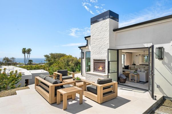 Exterior, Fireplace, Water