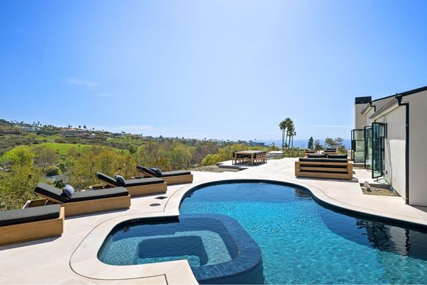 Exterior, Pool, Water
