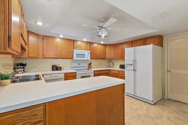 Interior, Kitchen, Recessed Lighting