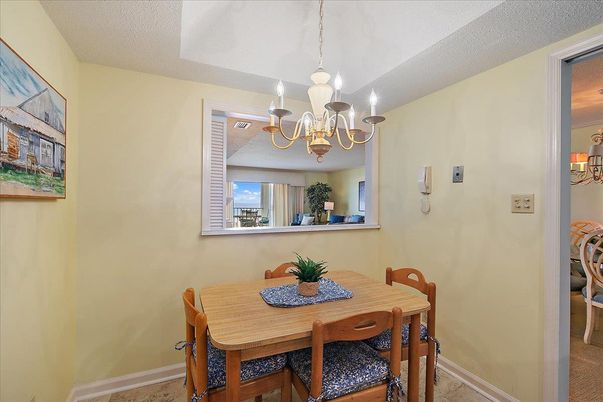Chandelier, Dining room, Interior