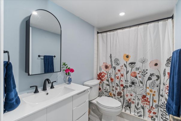 Bathroom, Interior, Recessed Lighting