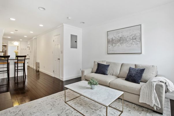 Dining room, Interior, Kitchen, Living room, Pendant Lights, Recessed Lighting, Wood Texture Flooring
