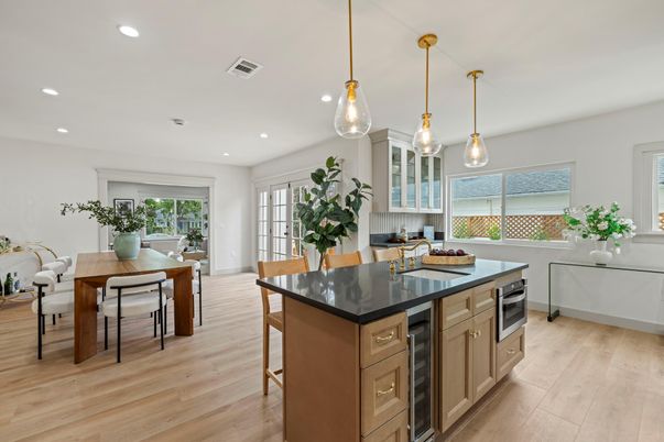 Dining room, Interior, Kitchen, Pendant Lights, Recessed Lighting, Wood Texture Flooring