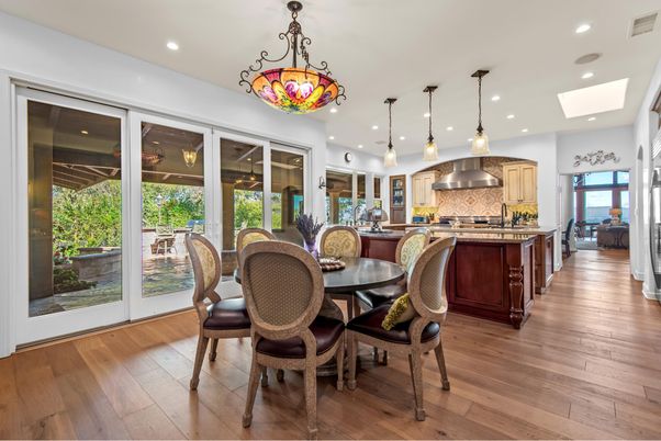 Dining room, Interior, Kitchen, Pendant Lights, Recessed Lighting, Wood Texture Flooring