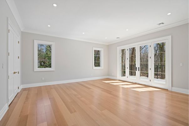 Empty room, Interior, Recessed Lighting, Wood Texture Flooring