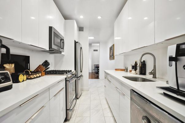 Interior, Kitchen, Marble, Recessed Lighting, Stainless Steel Appliances