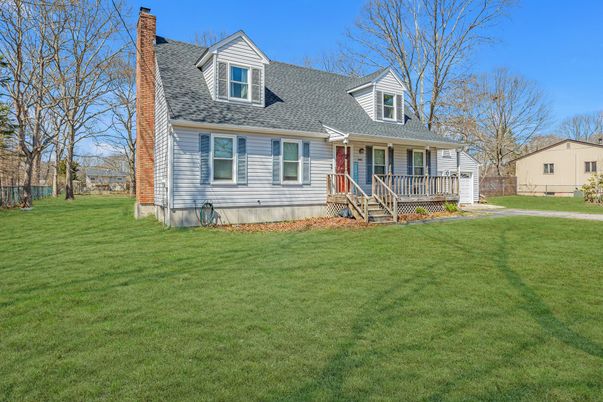Exterior, Facade, Cape Cod