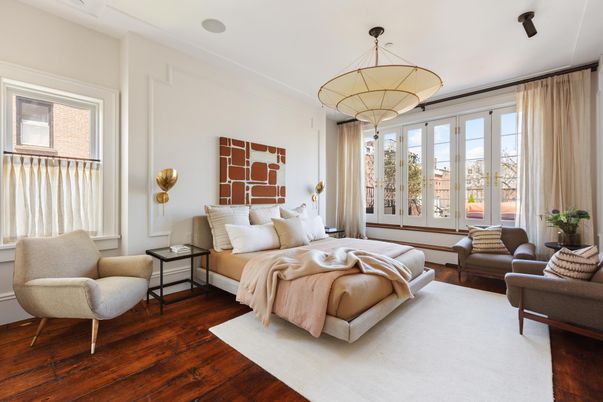 Bedroom, Interior, Living room, Pendant Lights, Wood Texture Flooring