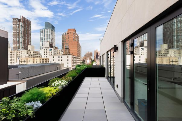 Exterior, Other, Skyline