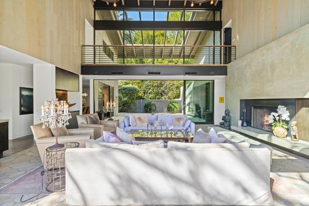 Fireplace, Interior, Living room