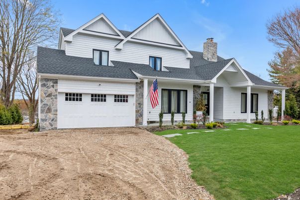 Attached, Exterior, Facade, Farmhouse