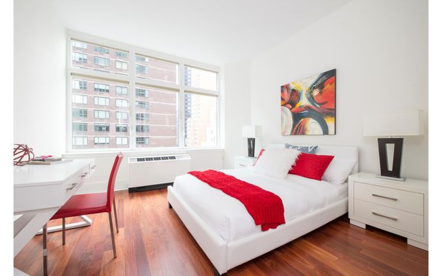 Bedroom, Home Office, Interior, Wood Texture Flooring