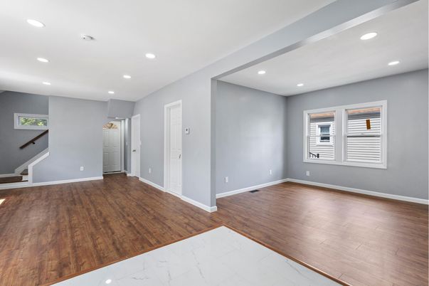 Empty room, Interior, Recessed Lighting, Wood Texture Flooring