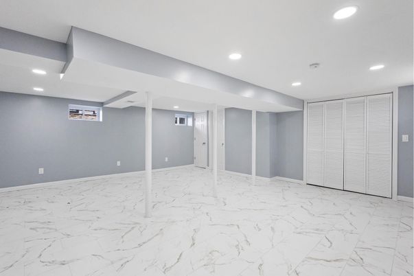 Empty room, Interior, Marble, Recessed Lighting