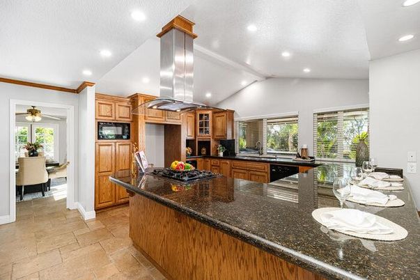 Dining room, Interior, Kitchen, Recessed Lighting, Stainless Steel Appliances