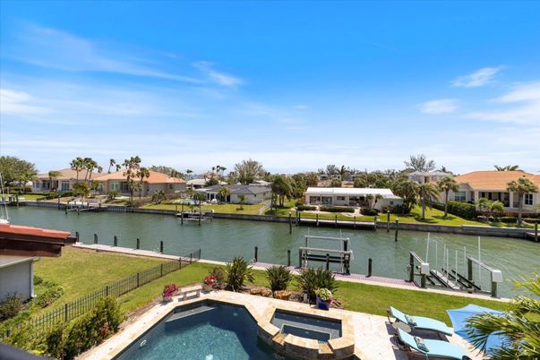 Exterior, Lake, Pool