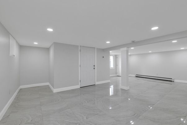 Empty room, Interior, Marble, Recessed Lighting