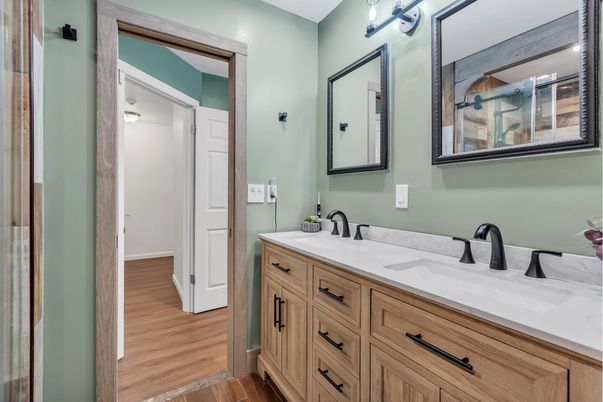 Bathroom, Dual Sink Vanities, Interior, Wood Texture Flooring