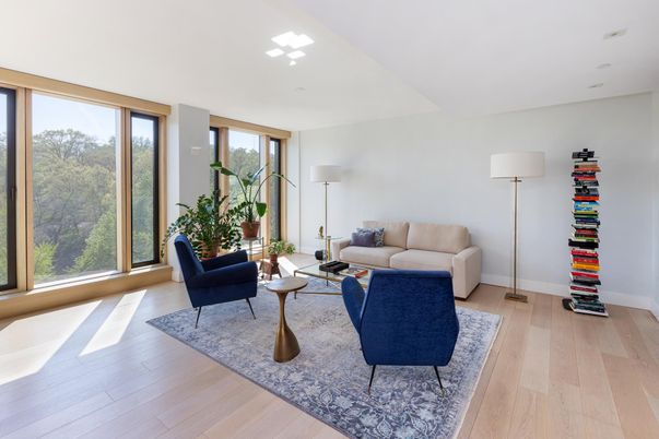 Interior, Living room, Recessed Lighting, Wood Texture Flooring