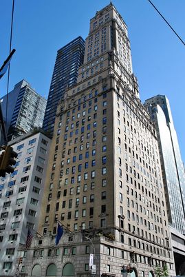 Exterior, Facade, Highrise