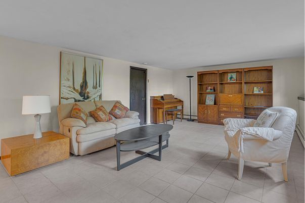 Interior, Living room, Piano
