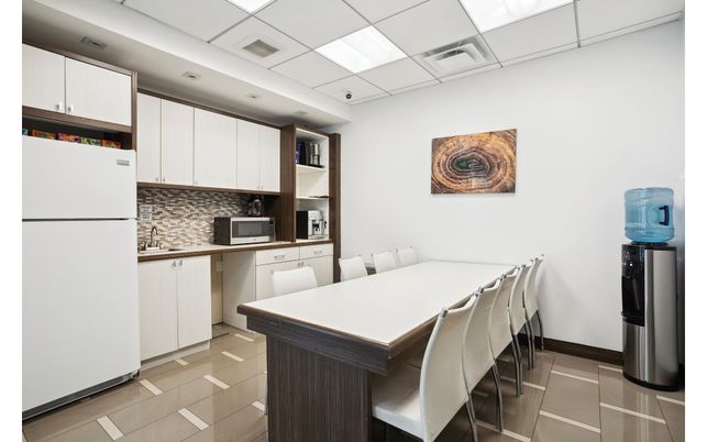 Dining room, Interior, Kitchen, Recessed Lighting