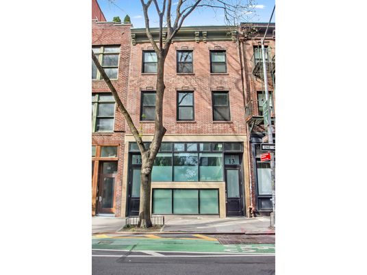Exterior, Facade, Brick Facade, Rowhouse