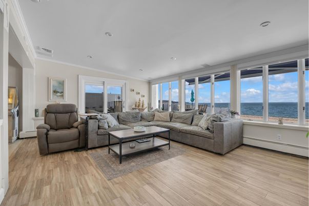 Interior, Living room, Recessed Lighting, Water, Wood Texture Flooring