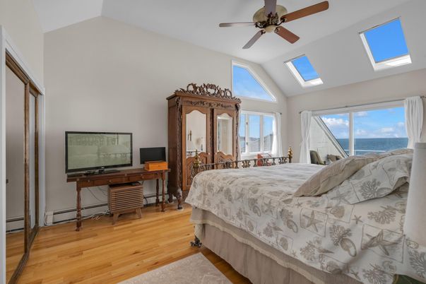 Bedroom, Interior, Water, Wood Texture Flooring