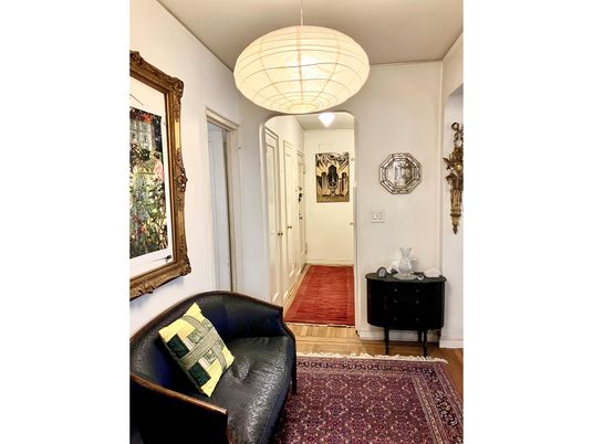 Interior, Pendant Lights, Wood Texture Flooring