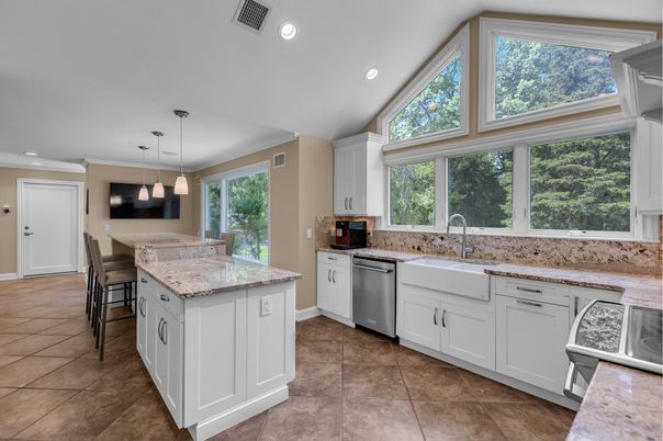 Interior, Kitchen, Pendant Lights, Recessed Lighting, Stainless Steel Appliances