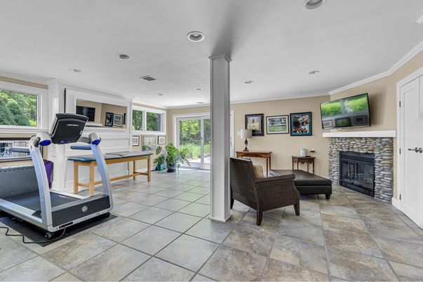 Fireplace, Fitness Equipment, Interior, Recessed Lighting