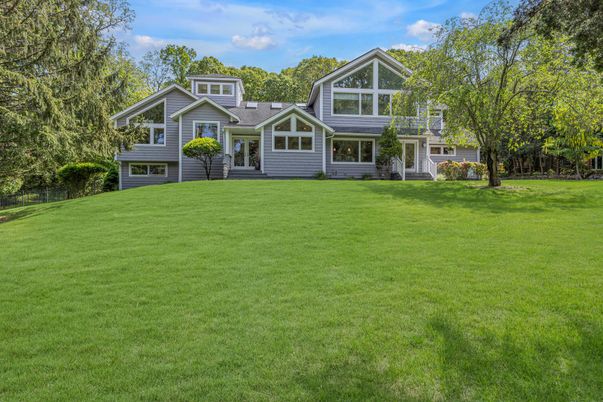 Backyard, Exterior, Facade, Queen Anne Victorian