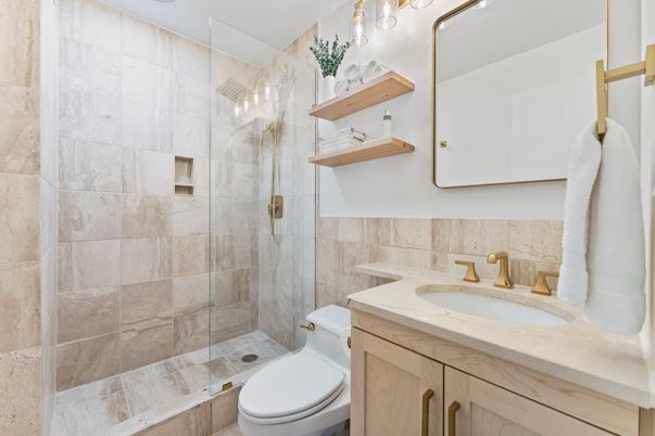 Interior, Pool, Recessed Lighting, Water