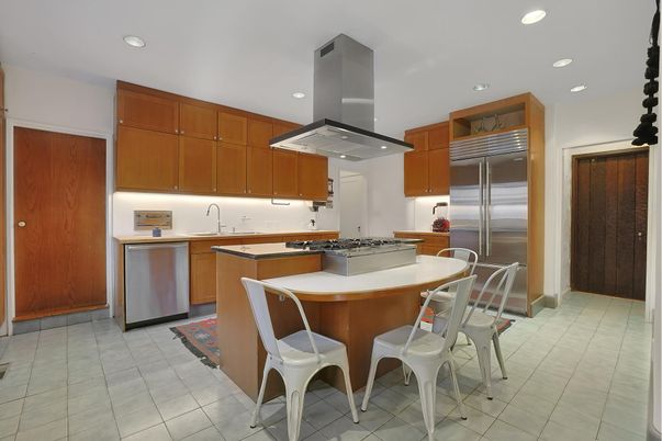 Dining room, Interior, Kitchen, Recessed Lighting, Stainless Steel Appliances