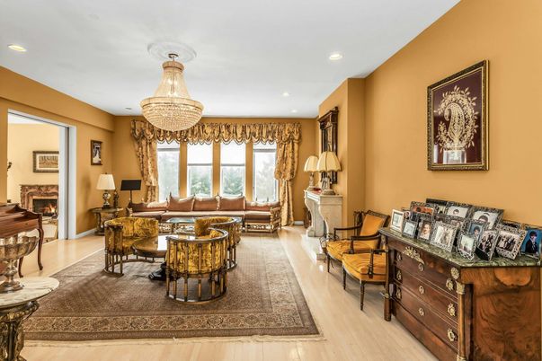 Chandelier, Fireplace, Interior, Living room, Piano, Recessed Lighting, Wood Texture Flooring